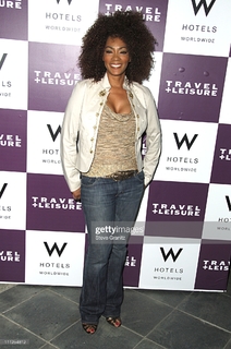 Jody Watley feet photo 10
