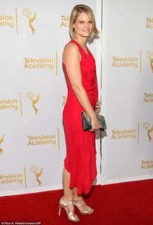 Joelle Carter feet photo thumbnail