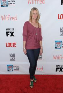 Joelle Carter feet photo thumbnail