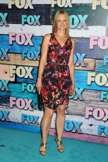 Joelle Carter feet photo thumbnail