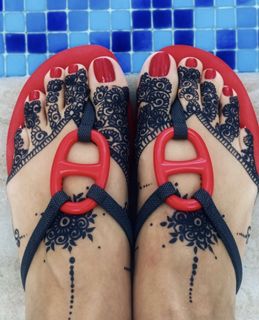 Joelle Mardinian feet photo 3