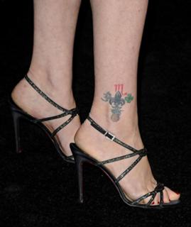 Joely Fisher feet photo 19