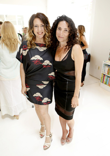 Joely Fisher feet photo 5