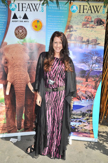 Joely Fisher feet photo 4