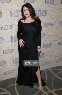 Joely Fisher feet photo 19