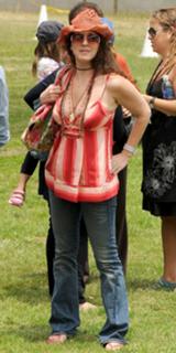 Joely Fisher feet photo 12