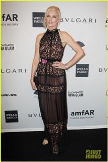 Joely Richardson feet photo thumbnail