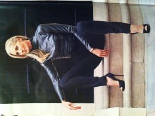 Joely Richardson feet photo thumbnail