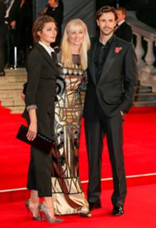 Joely Richardson feet photo thumbnail
