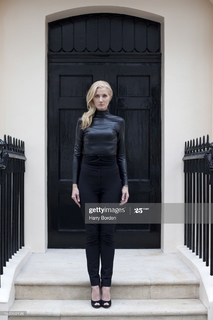 Joely Richardson feet photo thumbnail