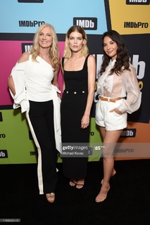 Joely Richardson feet photo thumbnail