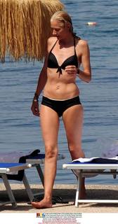 Joely Richardson feet photo thumbnail