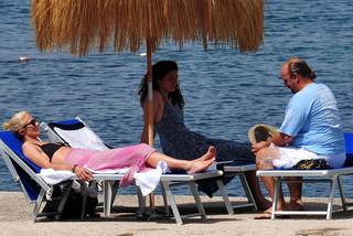 Joely Richardson feet photo thumbnail