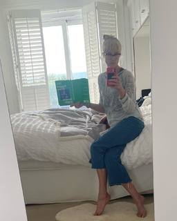 Joely Richardson feet photo thumbnail