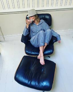 Joely Richardson feet photo thumbnail