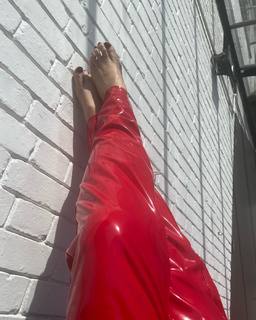 Joely Richardson feet photo thumbnail