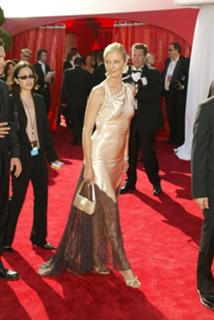 Joely Richardson feet photo thumbnail