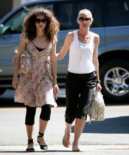 Joely Richardson feet photo thumbnail