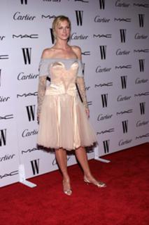 Joely Richardson feet photo thumbnail