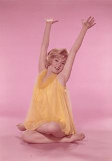 Joey Heatherton feet photo 9