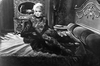 Joey Heatherton feet photo 12