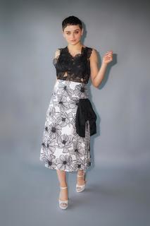 Joey King feet photo thumbnail