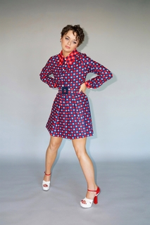 Joey King feet photo thumbnail