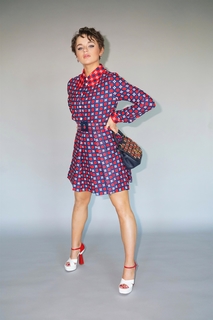 Joey King feet photo thumbnail
