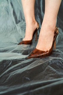 Joey King feet photo thumbnail