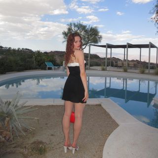 Joey King feet photo 14