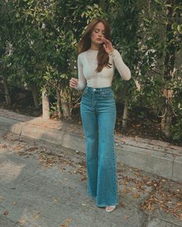 Joey King feet photo 4