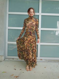 Joey King feet photo 3