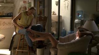 Joey Lauren Adams feet photo thumbnail