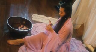 Joey Wang feet photo 11