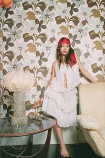 Joey Yung feet photo 13
