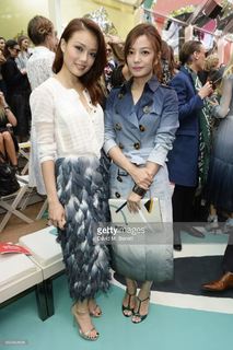Joey Yung feet photo 6