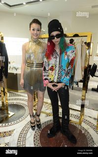 Joey Yung feet photo 14