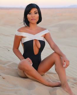 Johana Gomez feet photo 1