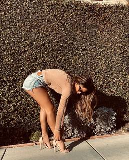 Johana Gomez feet photo 12
