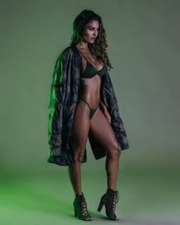 Johana Gomez feet photo 4