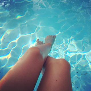 Johanna Klum feet photo thumbnail