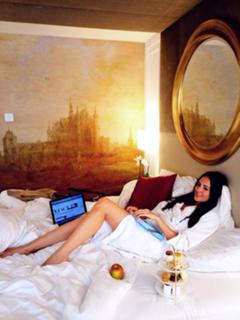 Johanna Klum feet photo thumbnail