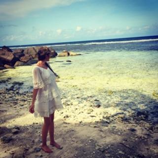 Johanna Klum feet photo thumbnail