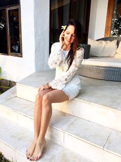 Johanna Klum feet photo thumbnail