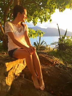 Johanna Klum feet photo thumbnail