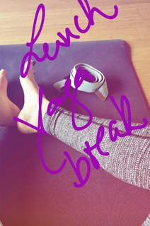 Johanna Klum feet photo thumbnail