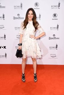 Johanna Klum feet photo thumbnail