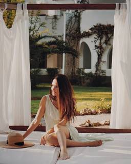 Johanna Klum feet photo thumbnail