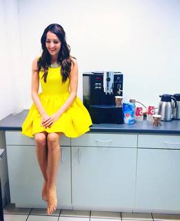Johanna Klum feet photo thumbnail