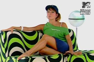 Johanna Klum feet photo thumbnail